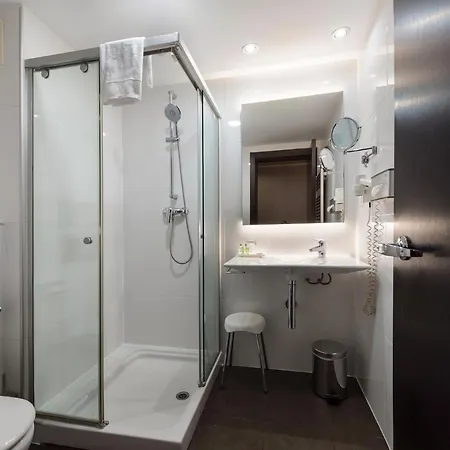 Ch 4* 부쿠레슈티