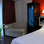 Hotell Ch 4*