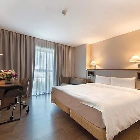 Ch Hotel