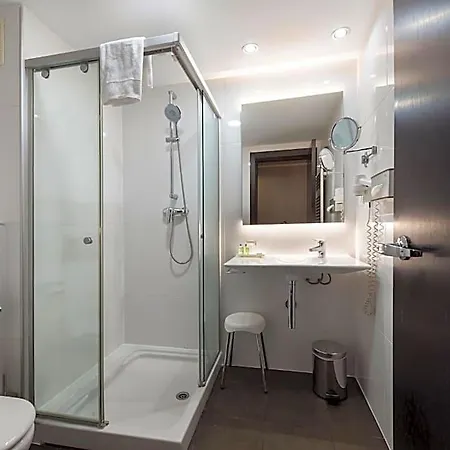 Ch Hotel