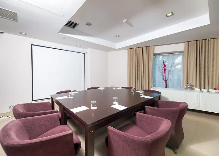 Ch 4* 布加勒斯特