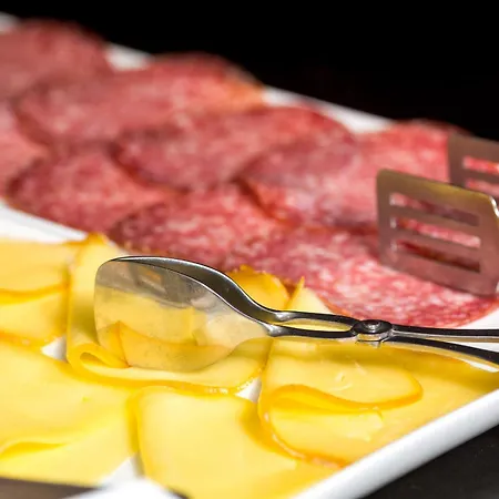 Ch 酒店 布加勒斯特